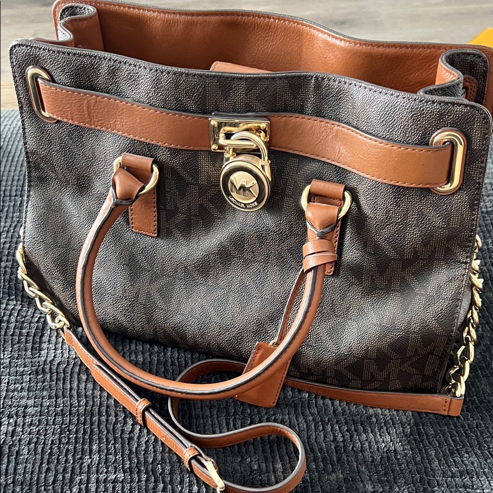 Michael Kors Dark Brown and Tan Shoulder Bag - Picture 1 of 7